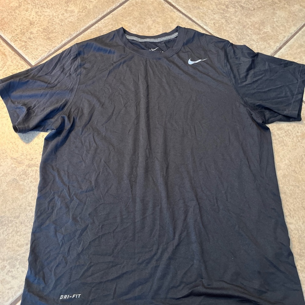 BUNDLE- Men’s LARGE T- shirts- Lucky Brand, J Crew, and Nike Dri-fit